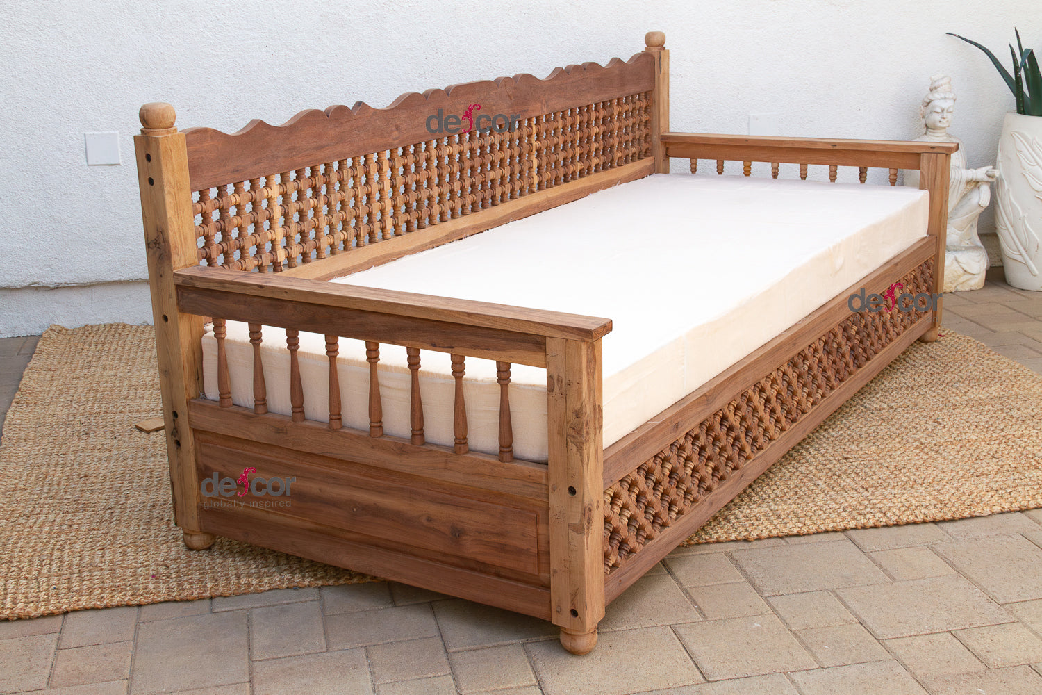 96" Long Moroccan Mousharabi Daybed Sofa