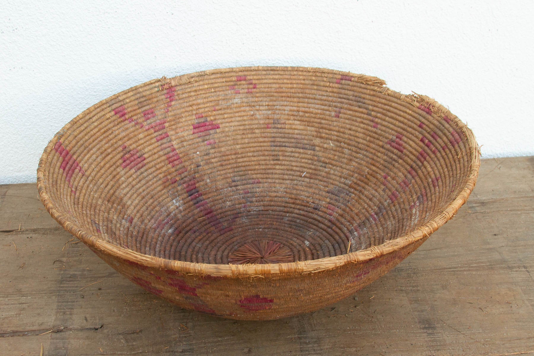 28" DM Faded Motif Handwoven Gathering Basket