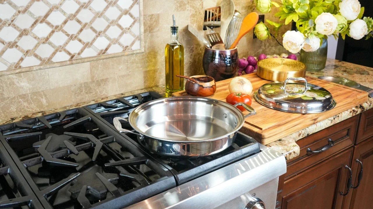 3.5 Quart Sauté Pan with Cover and Short Handles
